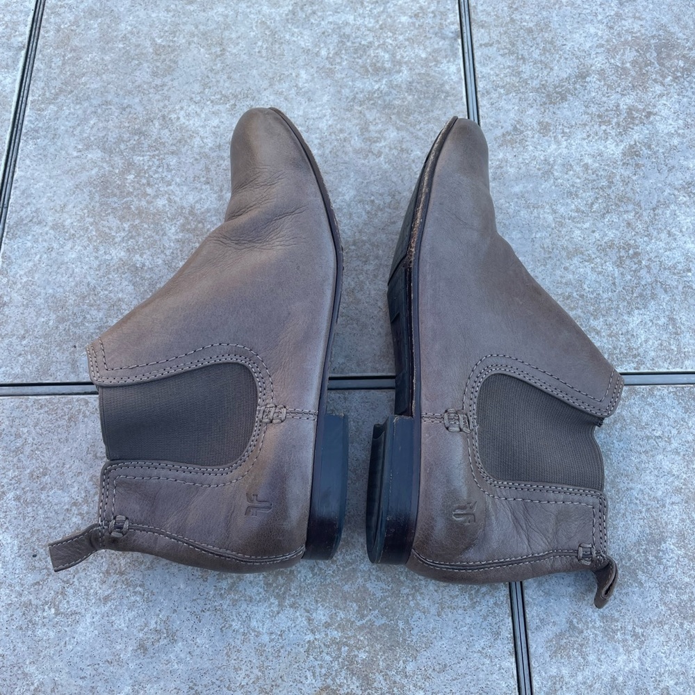 Frye Jillian Chelsea boots - Picture 5 of 11